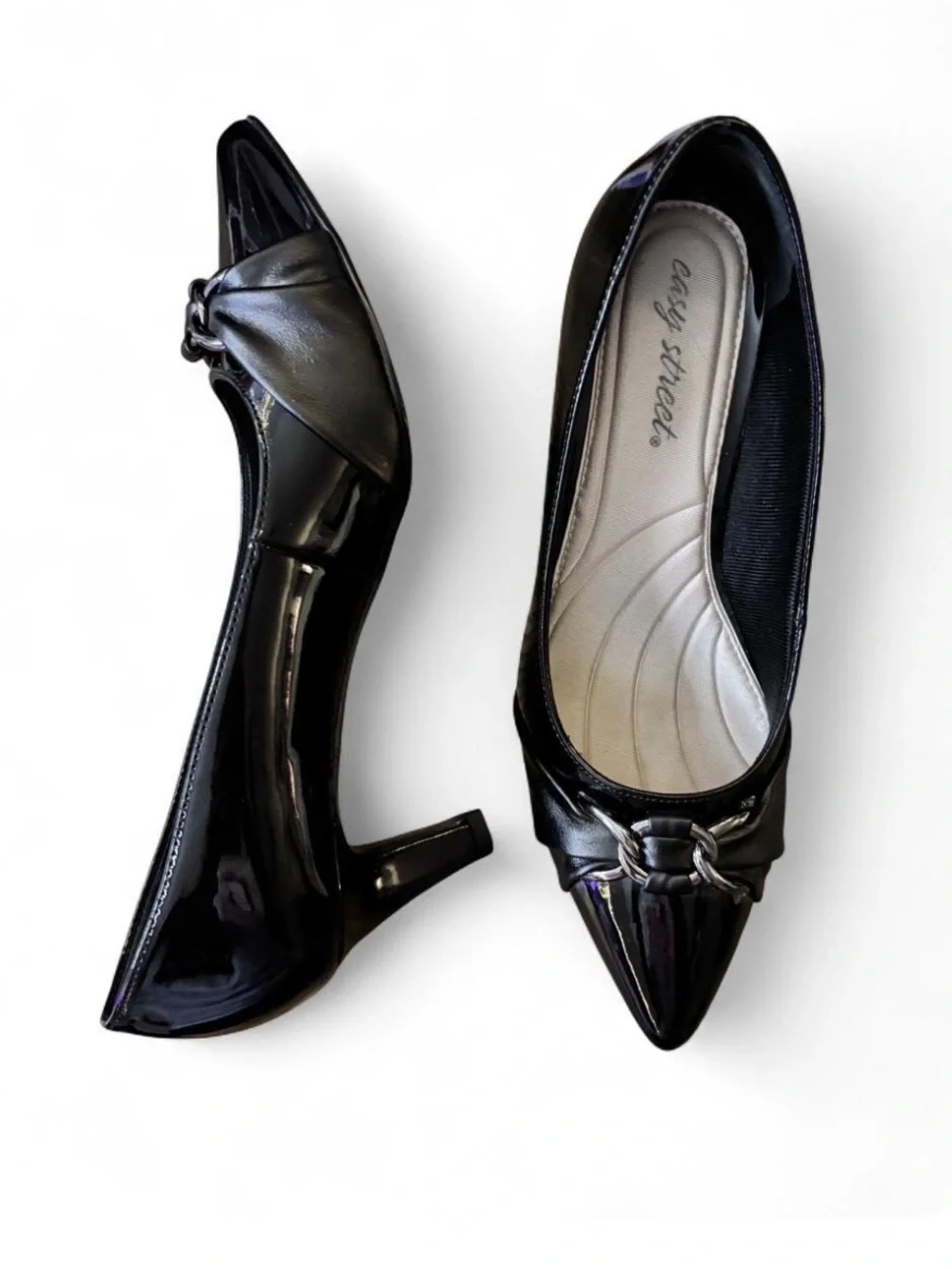 Easy street Black Pointed-Toe Kitten Heel Pumps with Knot Accent